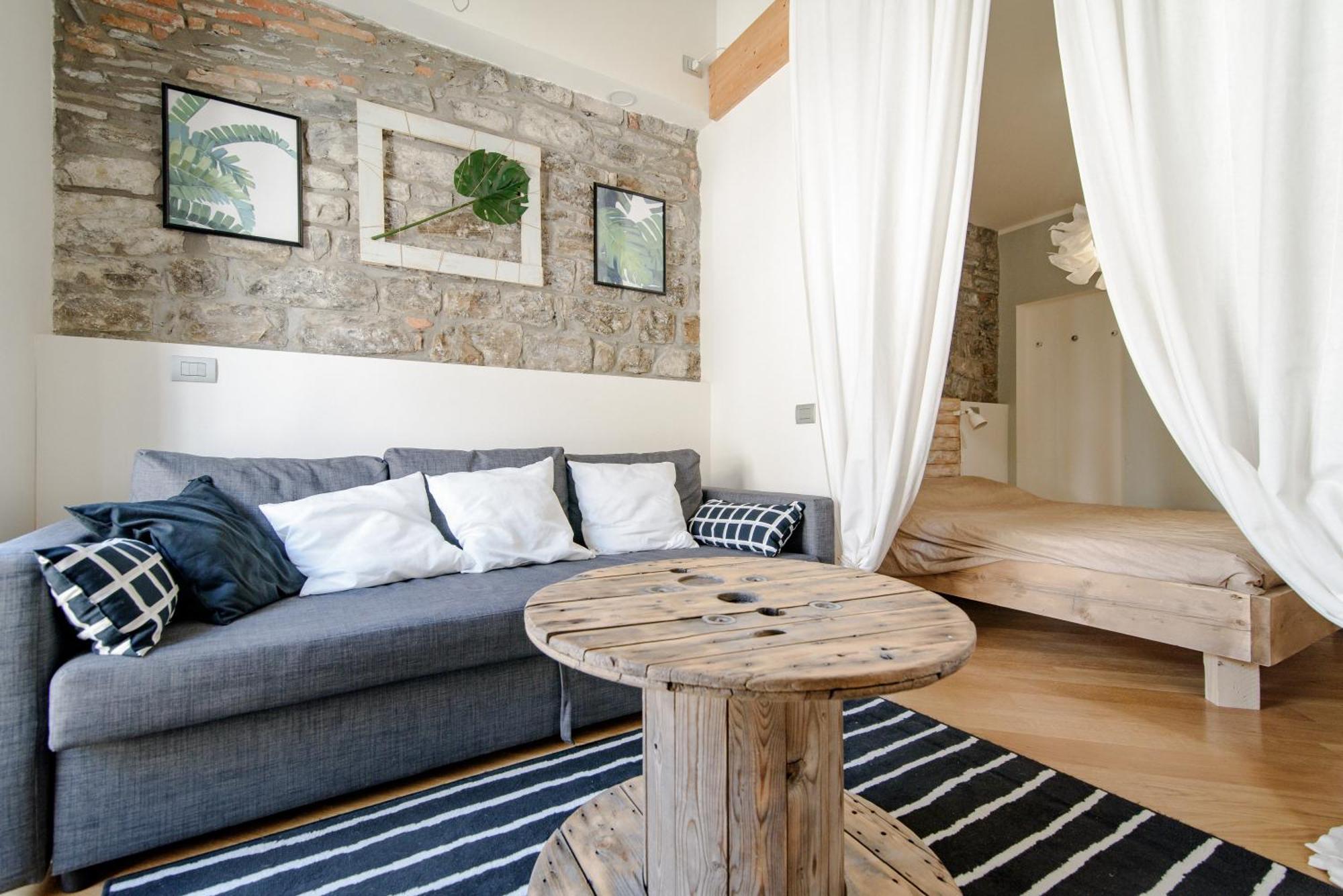 Gem Of The Lake - Luxury Apartment Como Old Town Extérieur photo