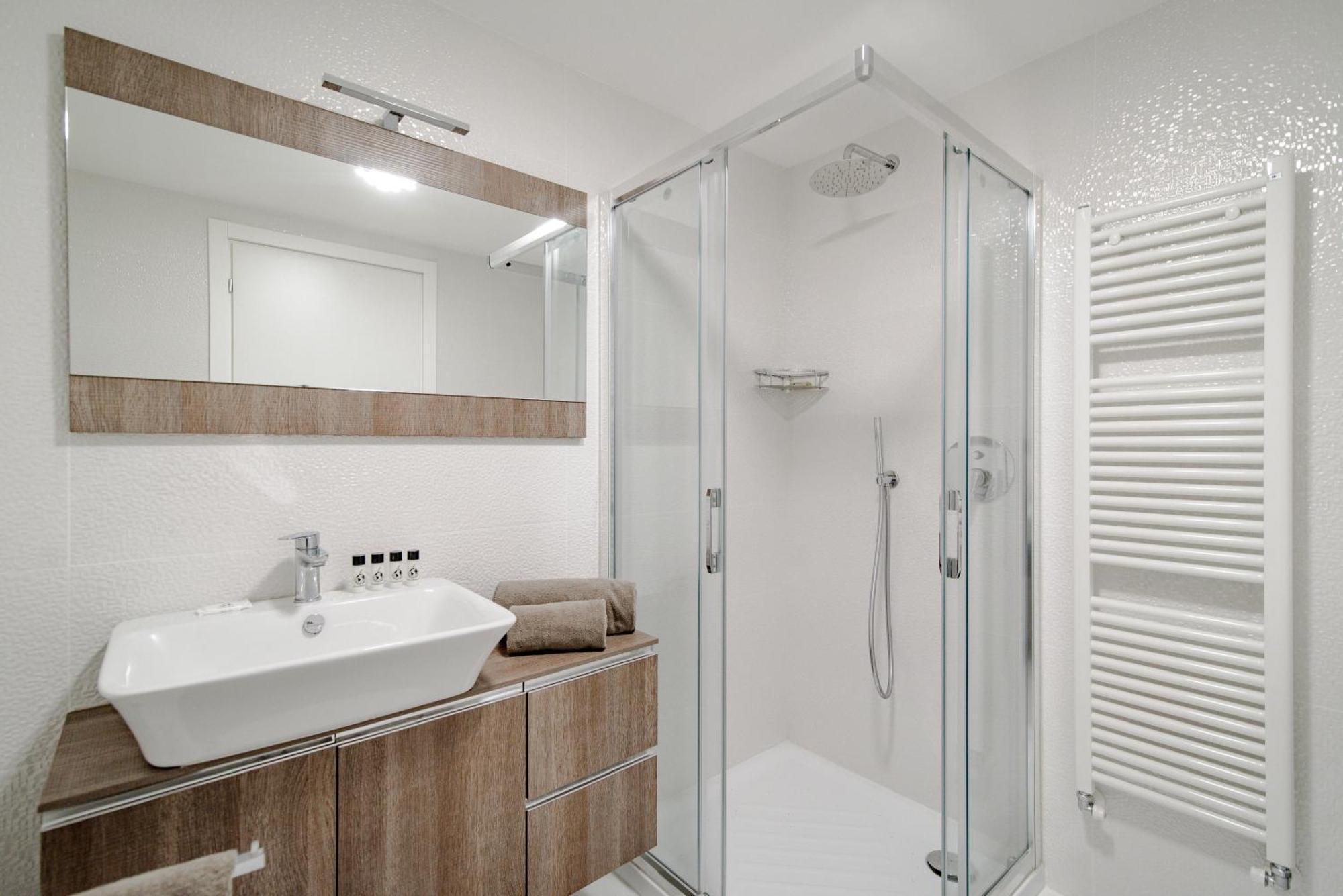 Gem Of The Lake - Luxury Apartment Como Old Town Extérieur photo
